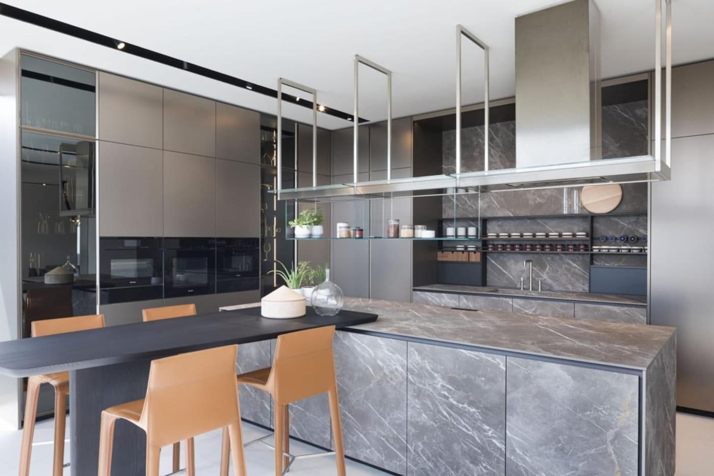 Elegant 5BR Villa in Denpasar