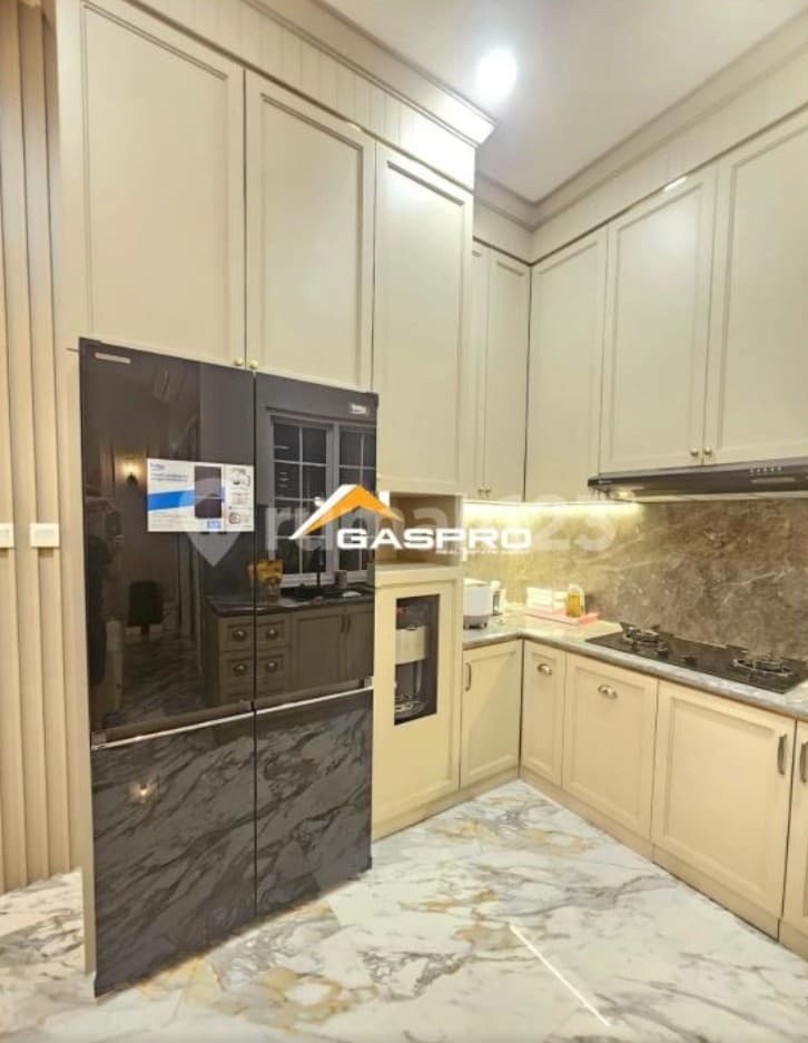 Fully Furnished 3-Story Luxury House in Menaggio Village, Gading Serpong